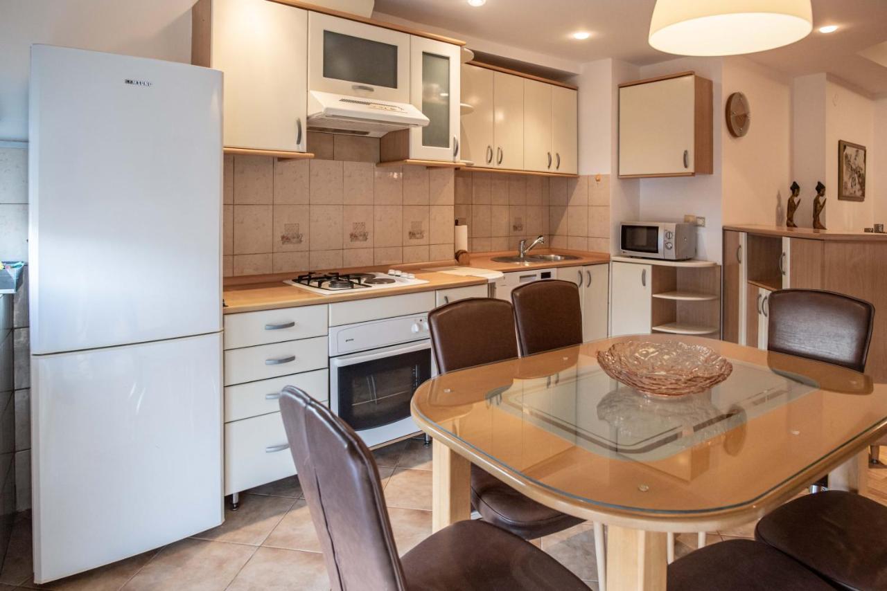 Apartment Emilija Üsküp Dış mekan fotoğraf