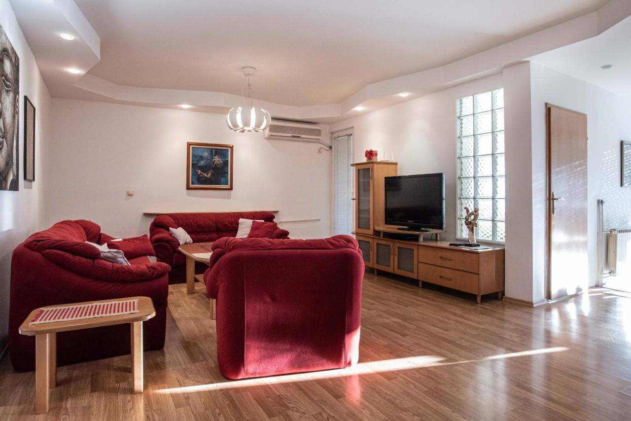 Apartment Emilija Üsküp Dış mekan fotoğraf