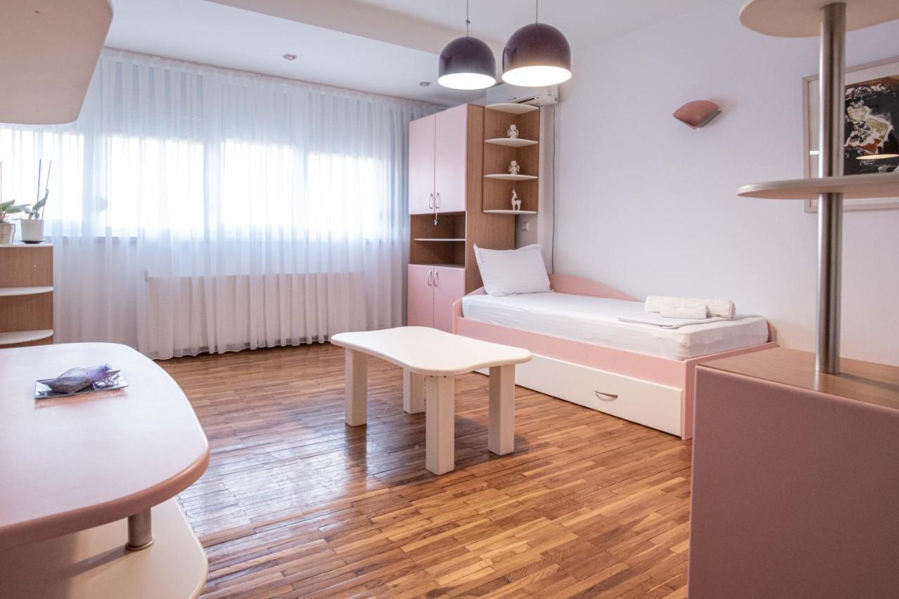 Apartment Emilija Üsküp Dış mekan fotoğraf
