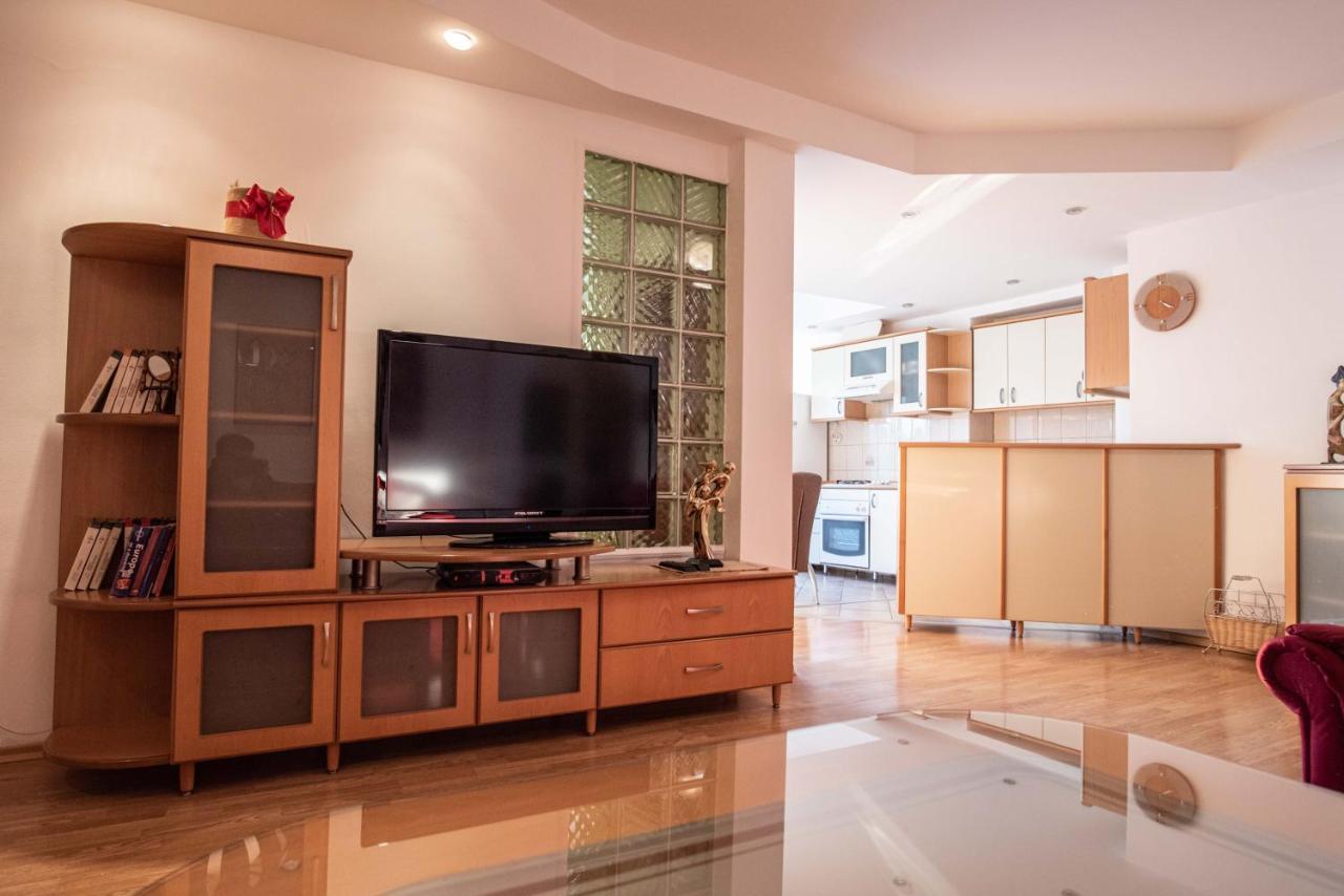 Apartment Emilija Üsküp Dış mekan fotoğraf
